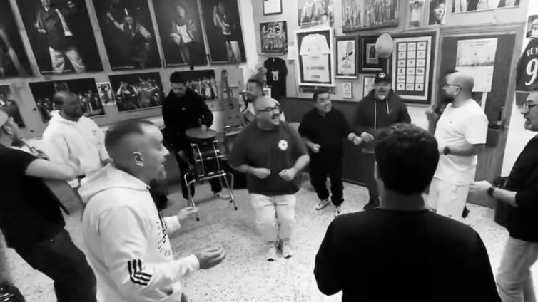 Así prepara la chirigota de La Viña el recuerdo a 'La familia Pepperoni': «Uno de los personajes más carismáticos del maestro»