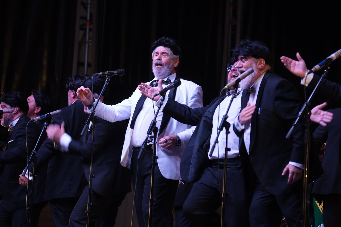 Mágica noche de Carnaval en Cádiz Music Stadium