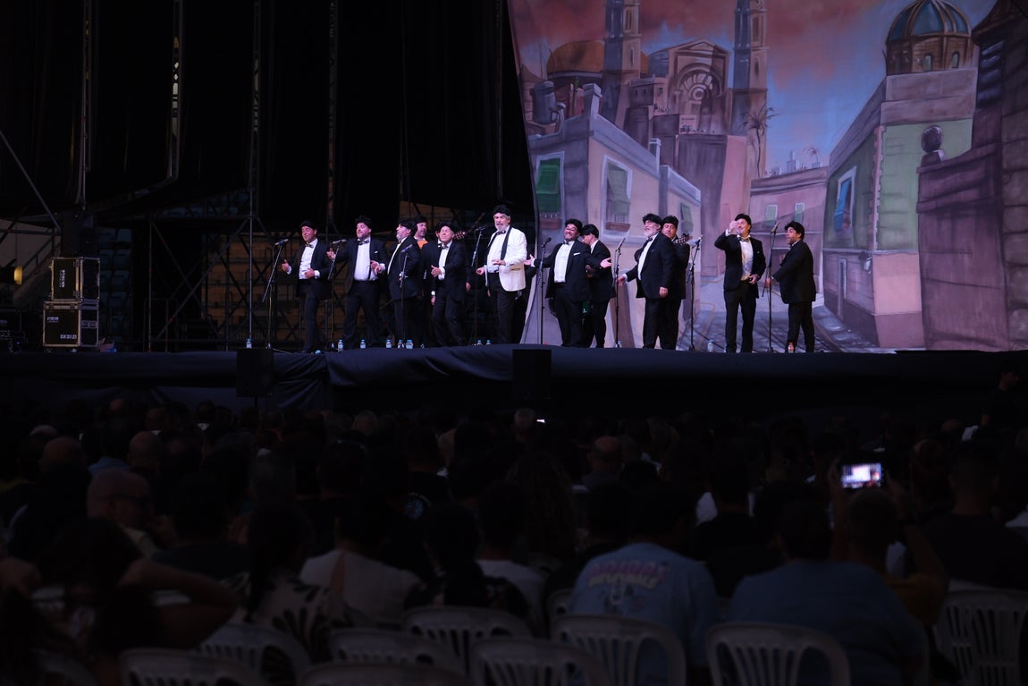 Mágica noche de Carnaval en Cádiz Music Stadium
