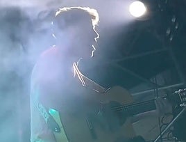 Críticas a Luitingo tras cantar una famosa copla del Carnaval de Cádiz: «Te acabas de cargar el pasodoble y te lo dice un gaditano»