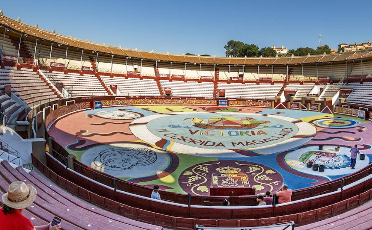 La alfombra de sal Magallánica, sobre la plaza de toros de Sanlúcar