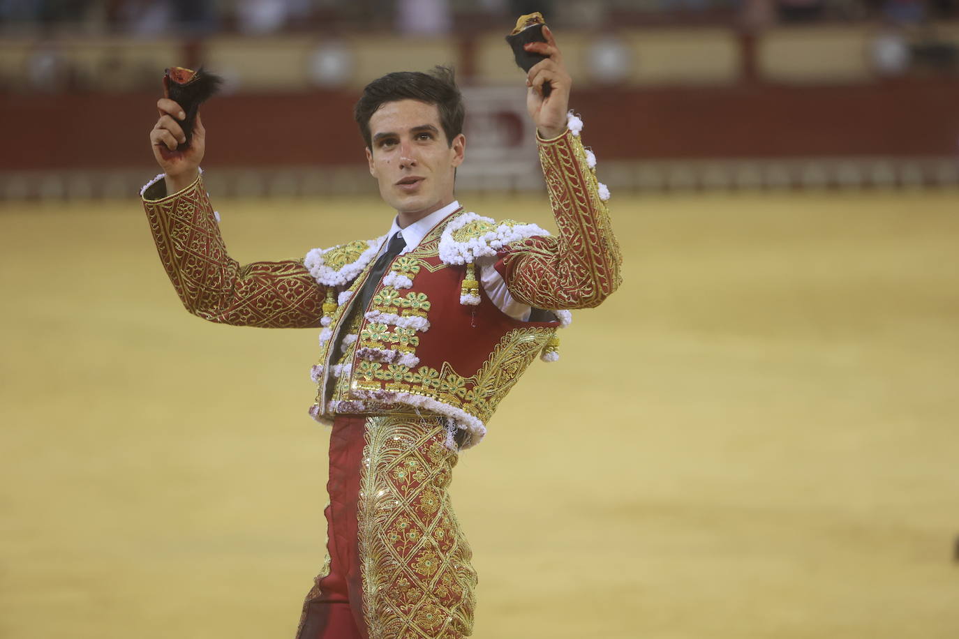 Fotos: Roca Rey sufre una cornada en la tarde de toros de El Puerto