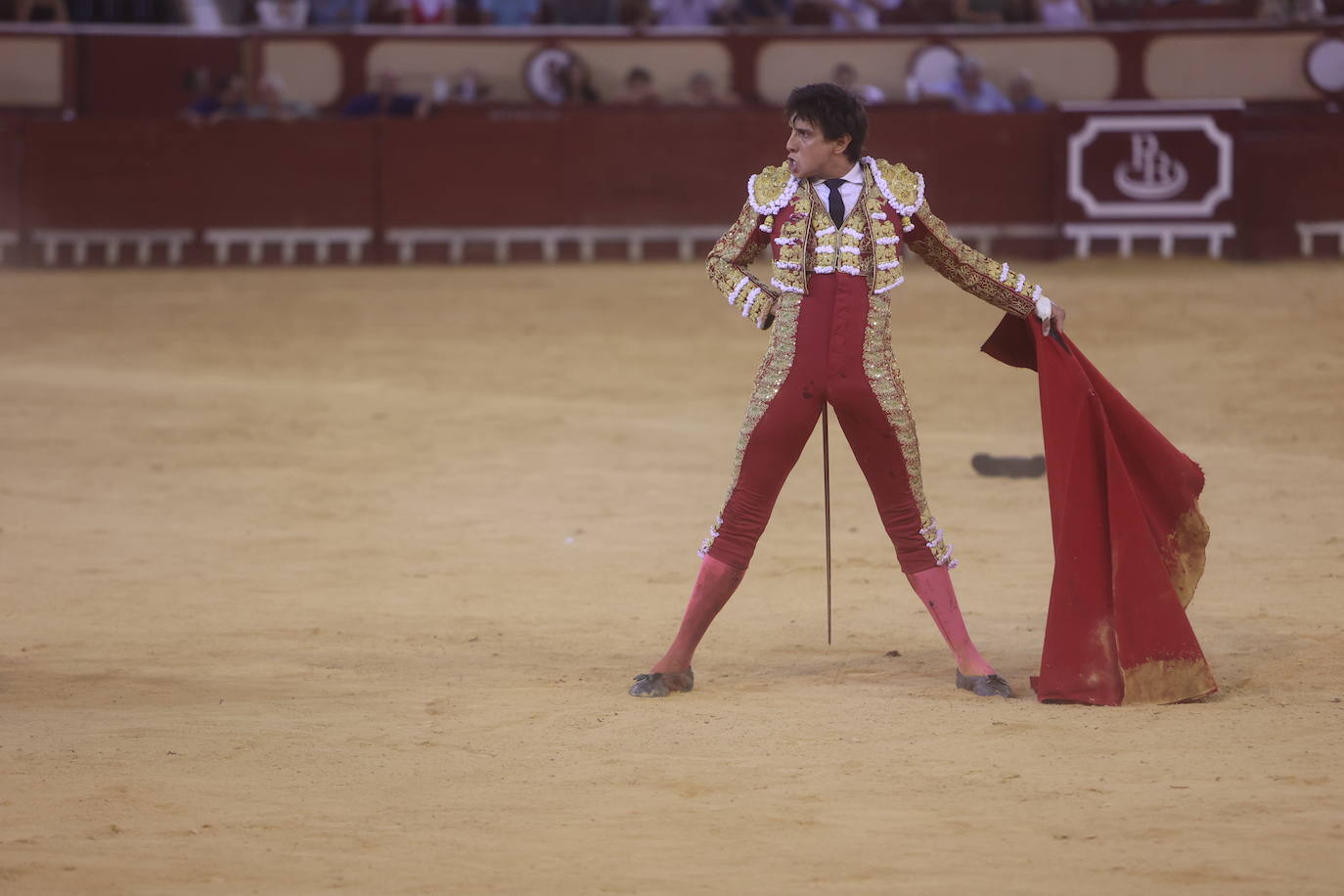 Fotos: Roca Rey sufre una cornada en la tarde de toros de El Puerto