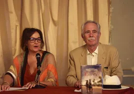 Antonio Pérez Henares presenta su libro 'La Española' en la tertulia Dr Fernando Delgado Lallemand