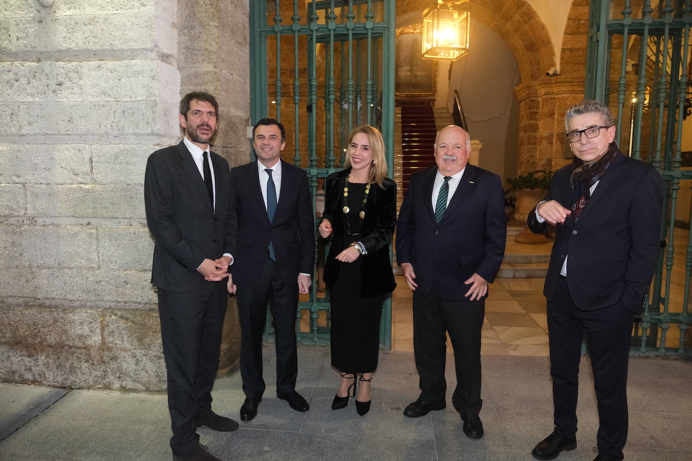 Fotos: Recepción de Ernest Urtasun a los galardonados con las Medallas al Mérito de Bellas Artes 2022