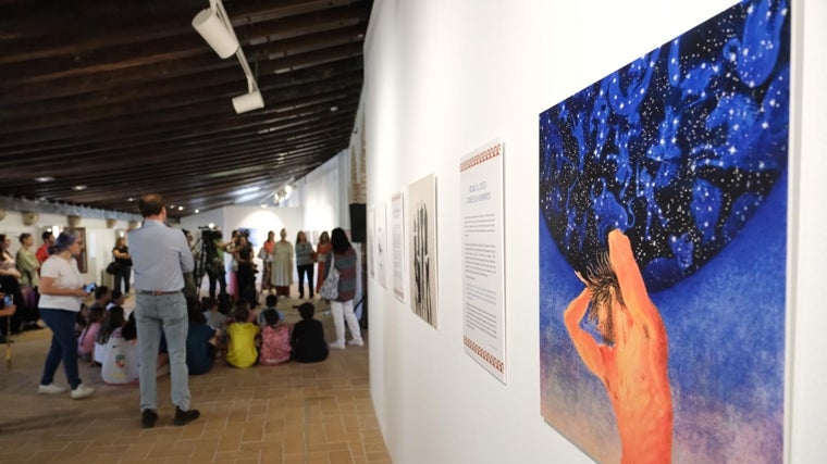 El colegio público San Rafael ha asistido este miércoles a la inauguración de la exposición.