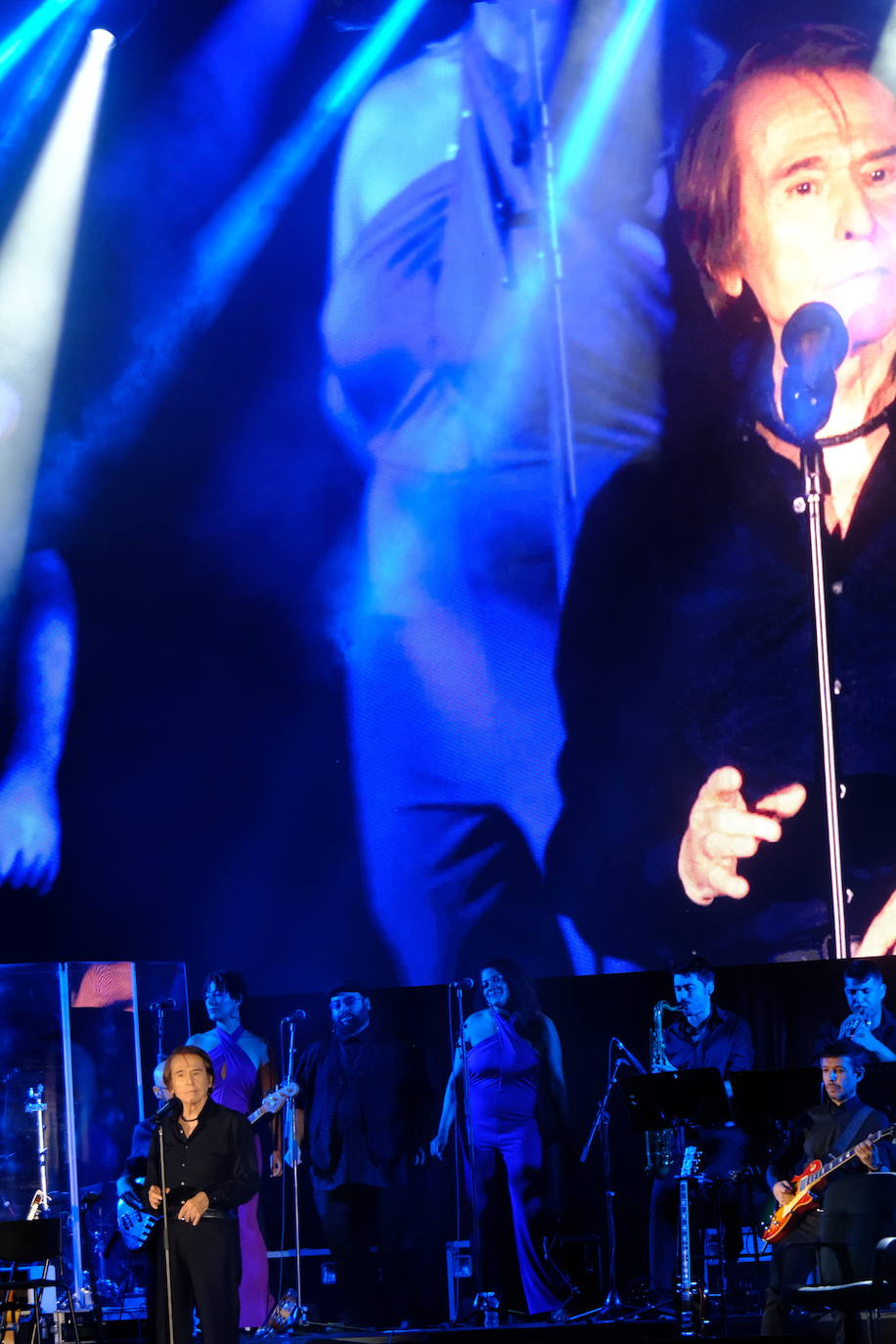 Fotos: Raphael deja su sello en el Tío Pepe Festival