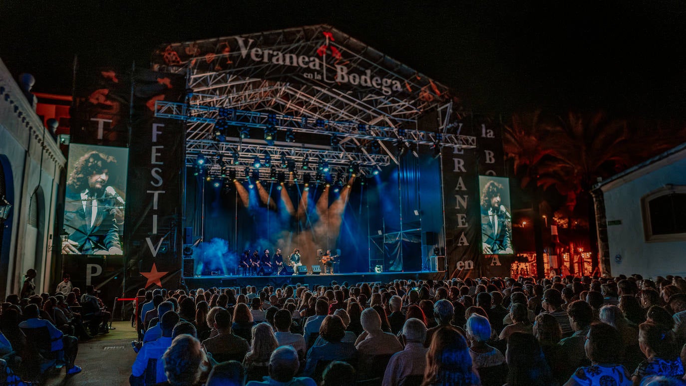 Fotos: Rancapino Chico y María Terremoto regalan su duende en Jerez