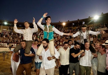 El Cid, Escribano y Esaú Fernández salen a hombros ante una encastada corrida de Miura