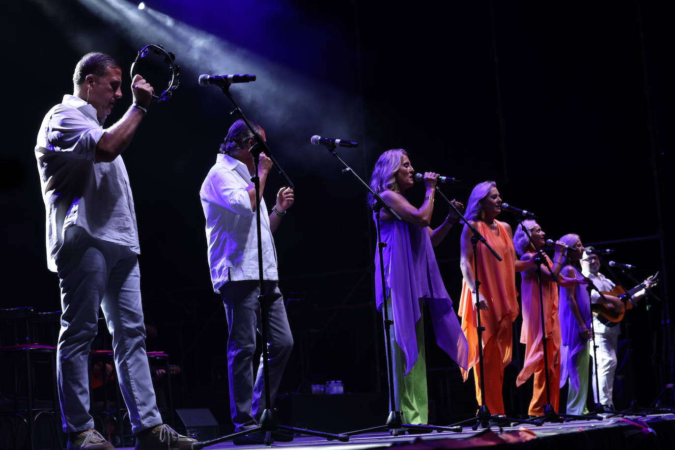 Fotos: Siempre Así ofrece sus canciones más emblemáticas en El Puerto