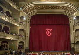 Errores en la venta de entradas para la nueva temporada en el Teatro Falla de Cádiz