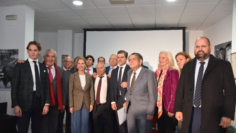 La Peña José Luis Galloso entrega los premios de la Temporada de Toros de El Puerto 2024