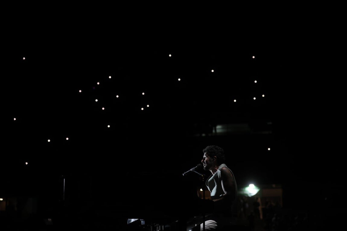 Fotos: Antoñito Molina, profeta en su Cádiz, conquista almas con un gran concierto