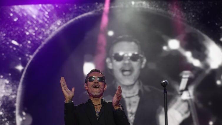 Marc Anthony sigue la estela de JLo en Cádiz