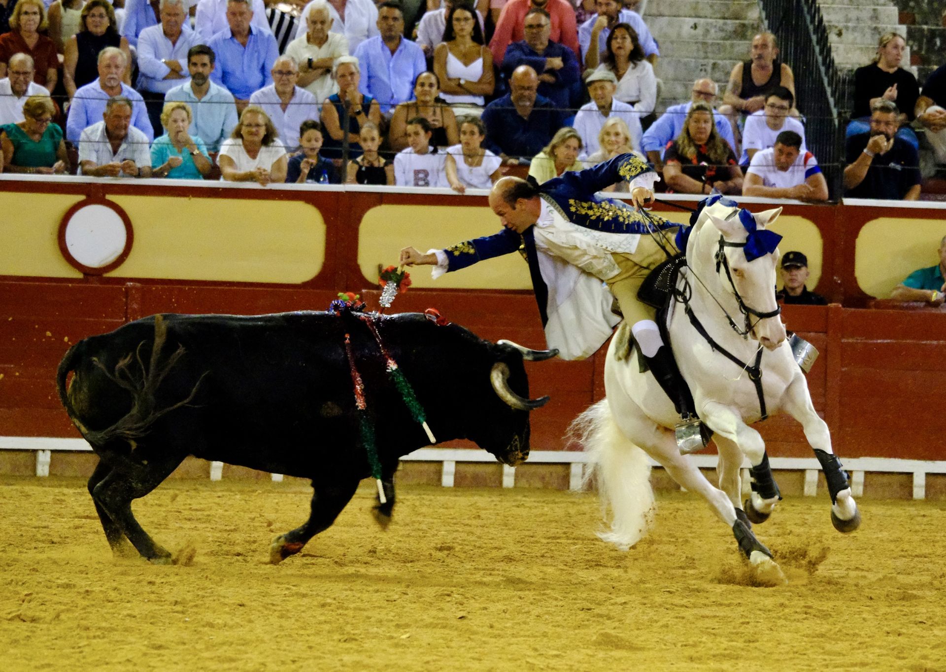 Fotos: Rui Fernandes y Diego Ventura salen a hombros en la nocturna de rejones de El Puerto