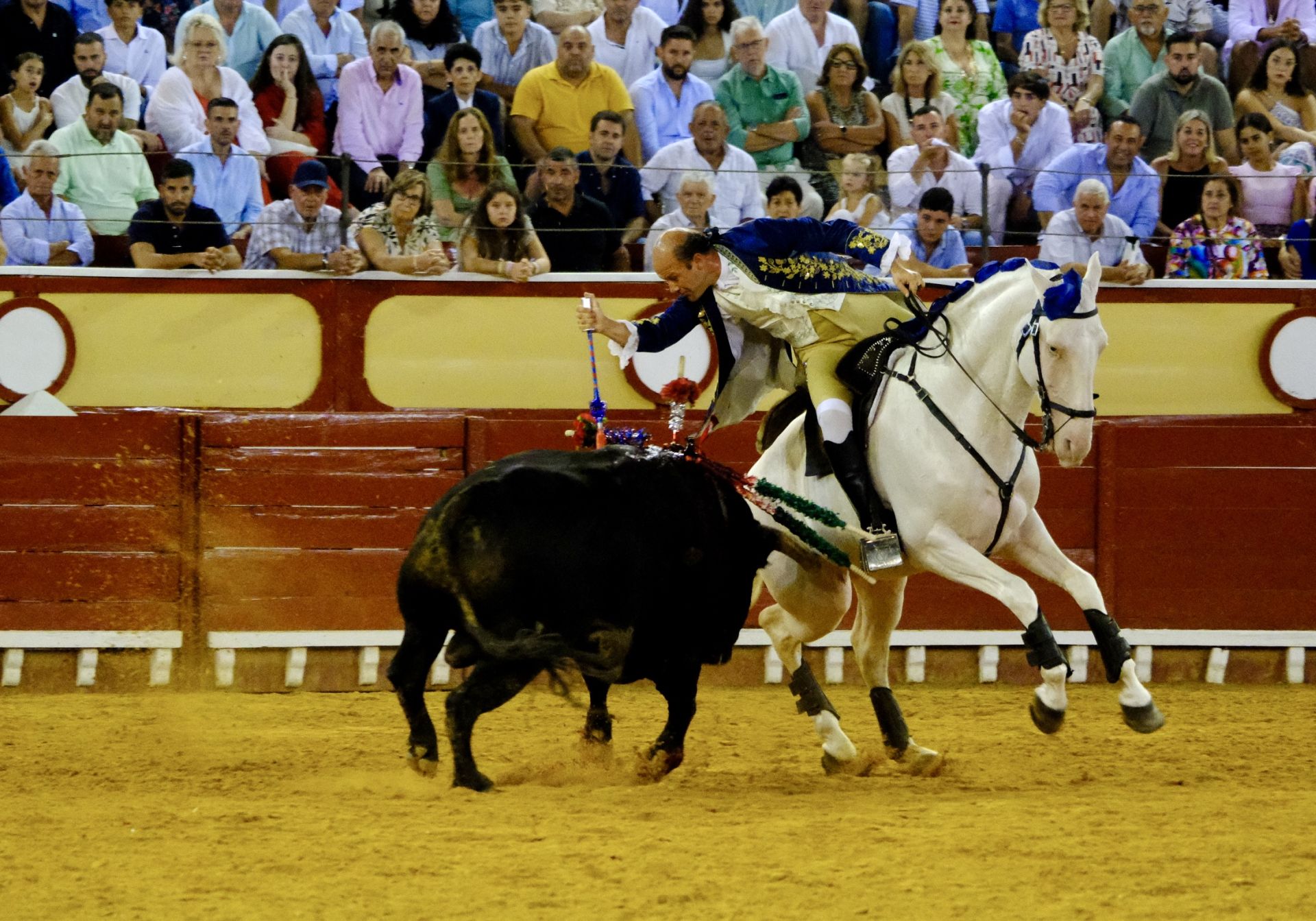 Fotos: Rui Fernandes y Diego Ventura salen a hombros en la nocturna de rejones de El Puerto