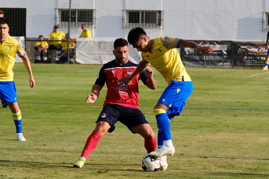 GALERÍA Cádiz CF - Barbate