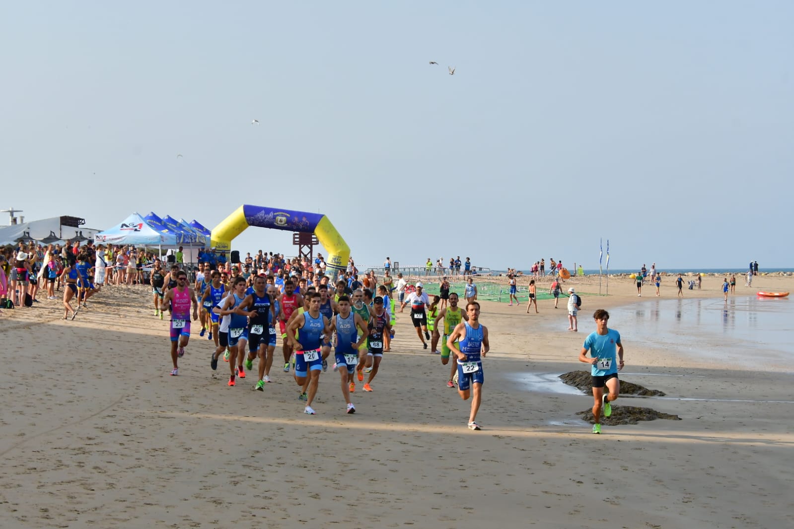 FOTOS: III Acuatlón Tirabuzón Ciudad de Cádiz