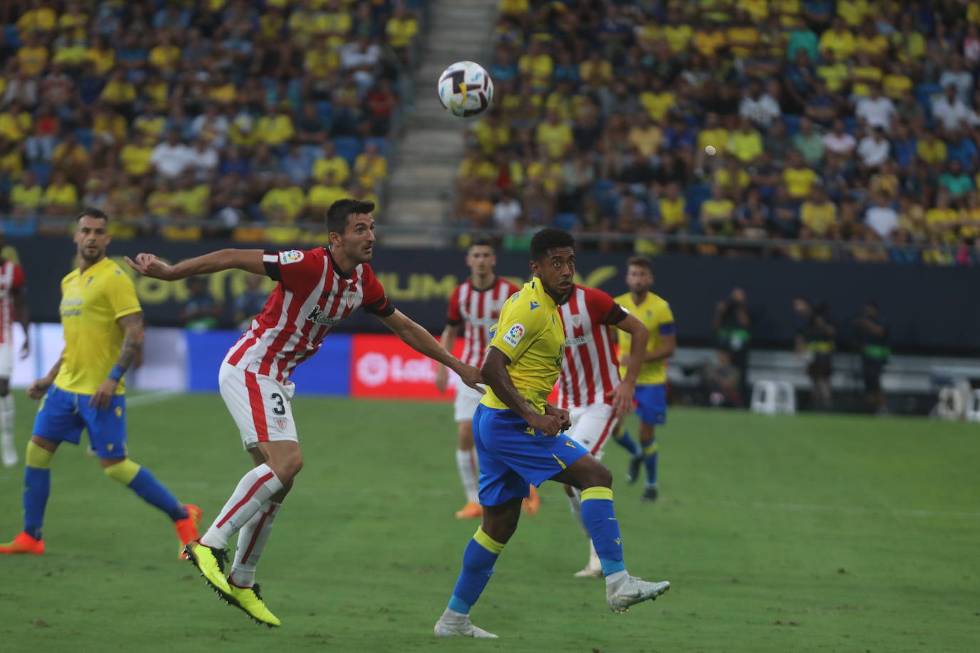 Las imágenes del partido Cádiz CF-Athletic de Bilbao en Carranza