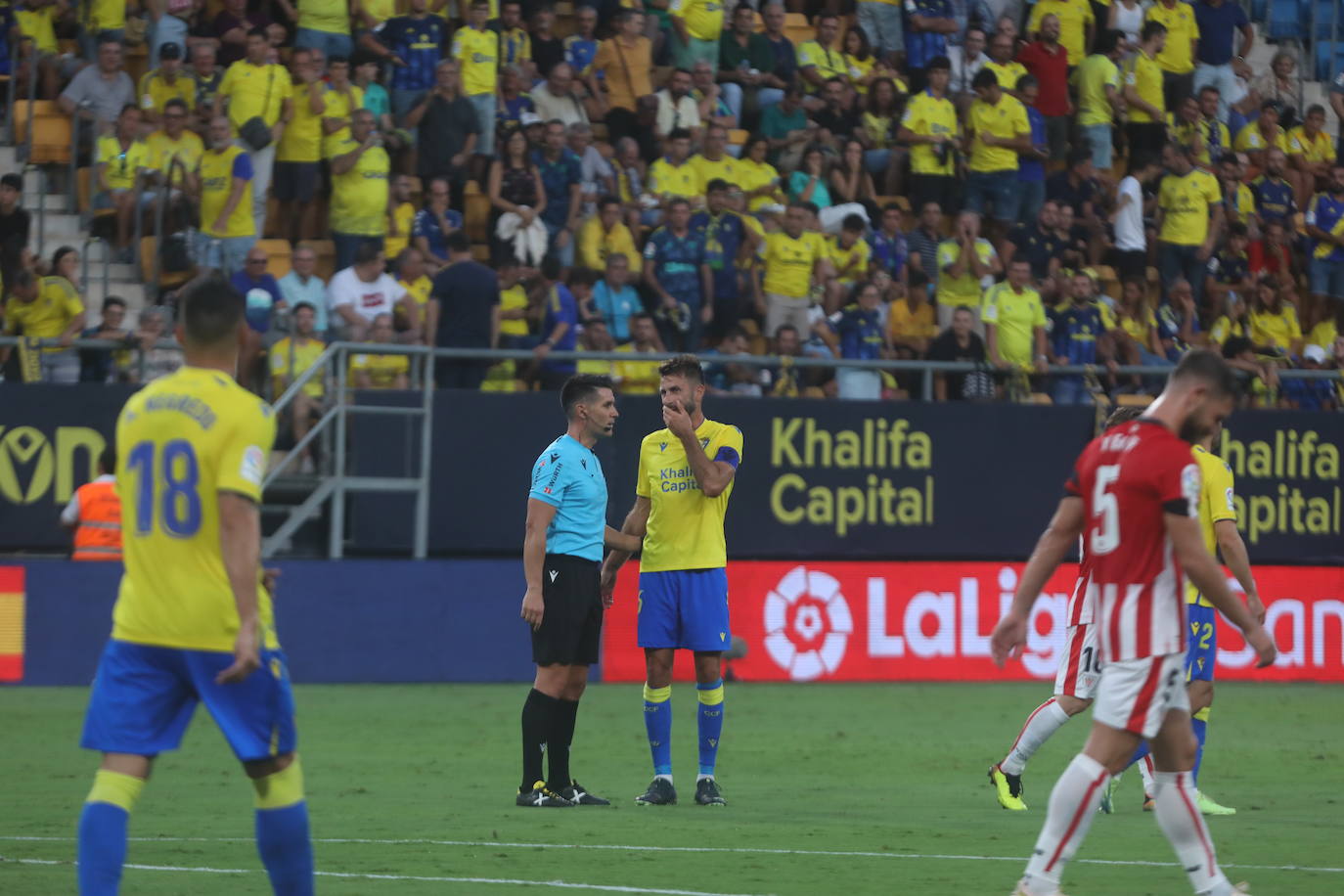 Las imágenes del partido Cádiz CF-Athletic de Bilbao en Carranza