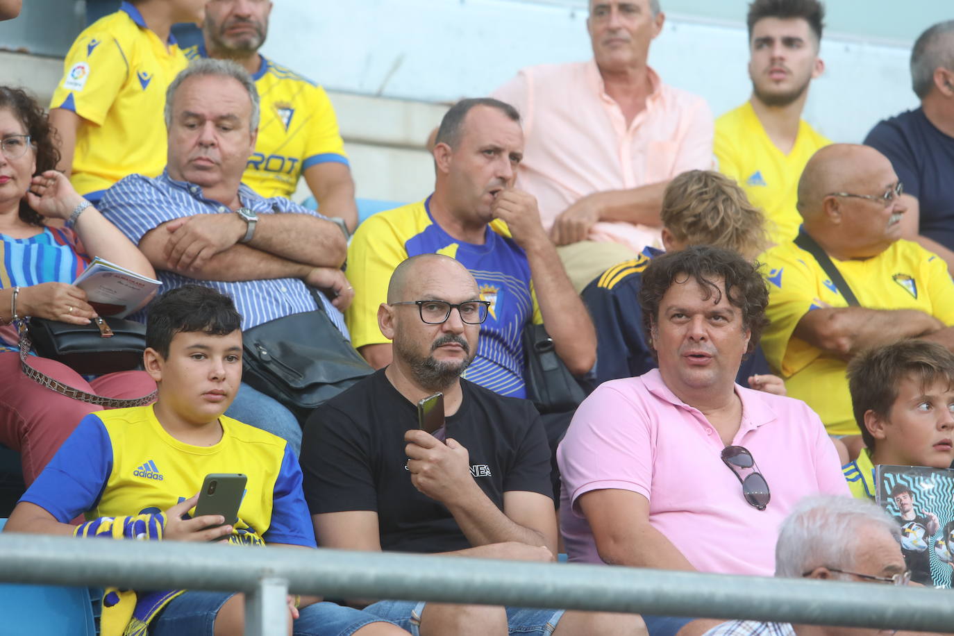 Búscate en las gradas de Carranza en el Cádiz - Athletic de Bilbao