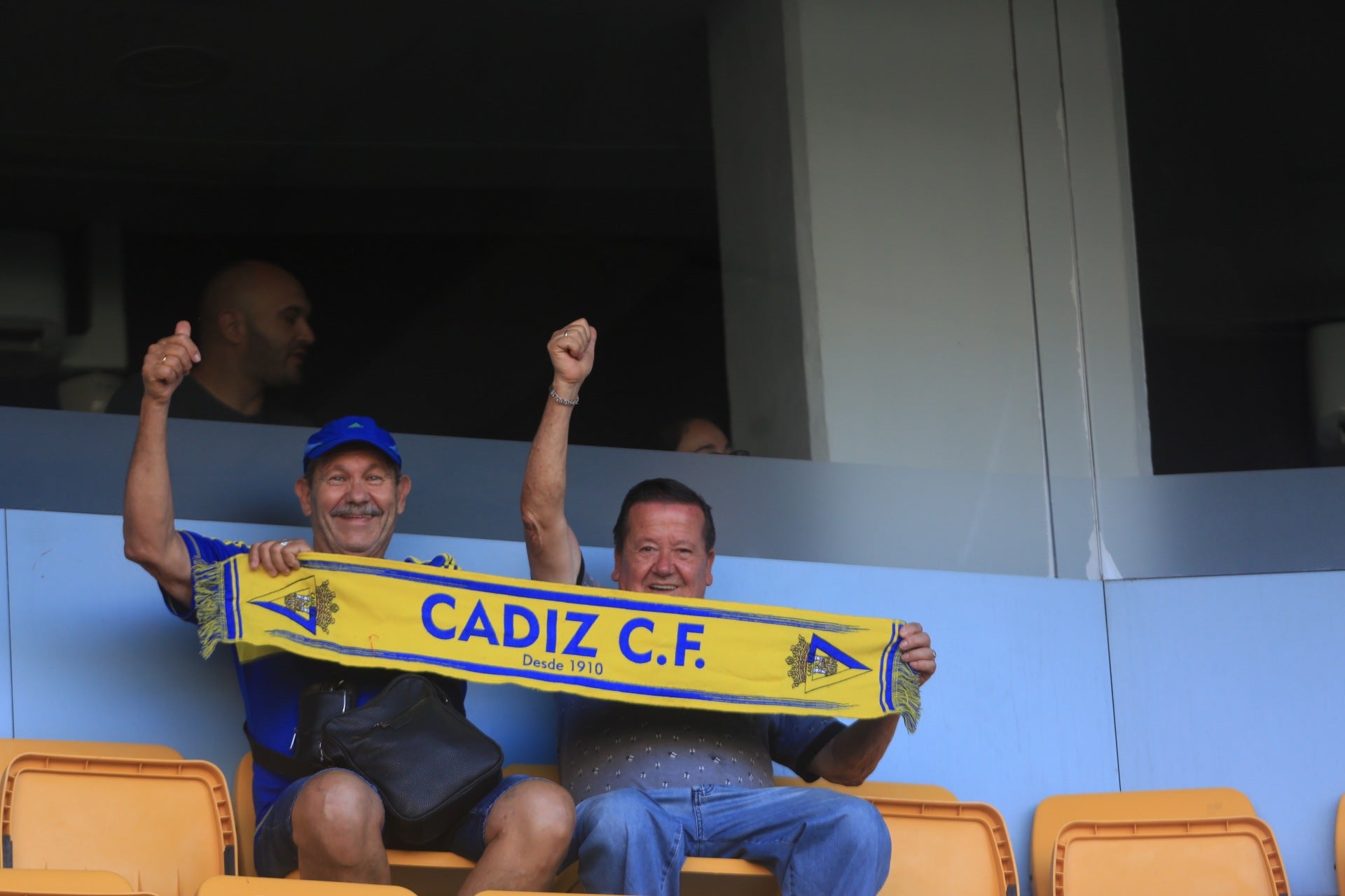 Búscate en el partido Cádiz CF - Barcelona