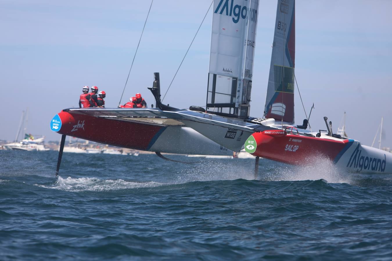 Disfruta de las mejores imágenes del primer día de SailGP en Cádiz