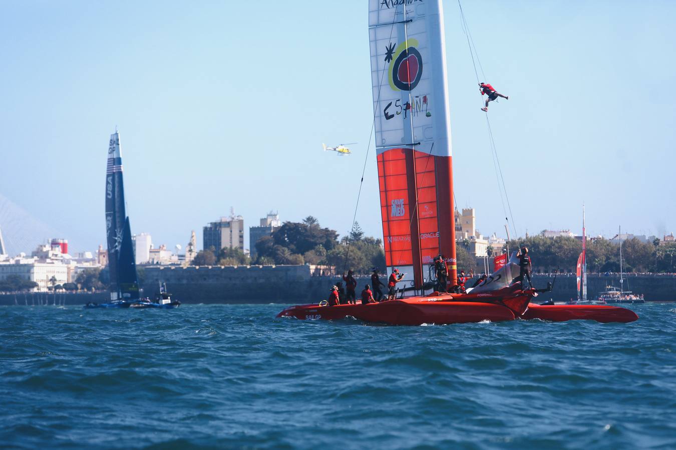 Disfruta de las mejores imágenes del primer día de SailGP en Cádiz