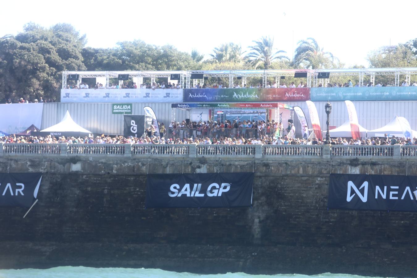 Disfruta de las mejores imágenes del primer día de SailGP en Cádiz