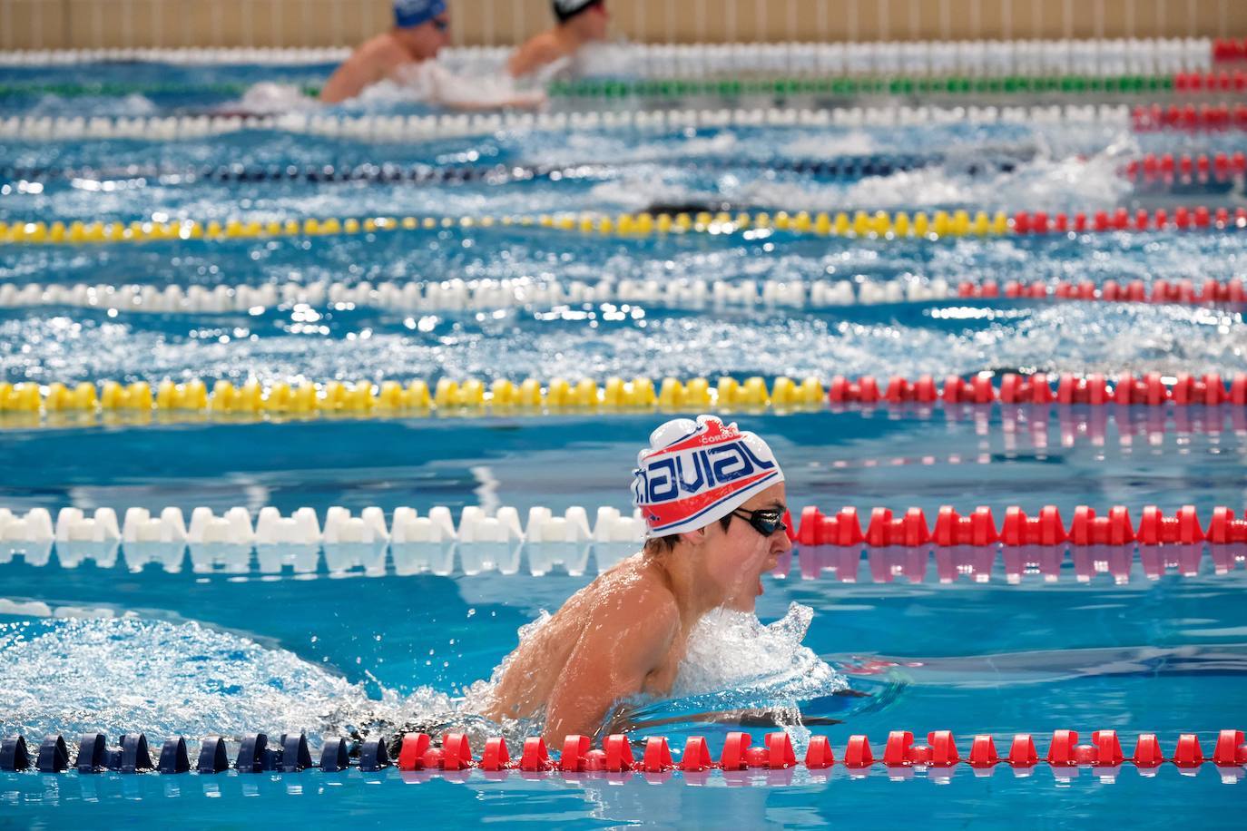 Fotos: Ambiente de gala en el campeonato andaluz de natación que se celebra en Cádiz