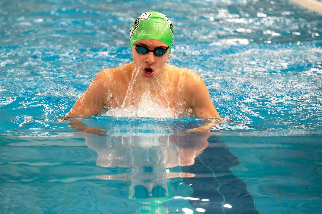 Fotos: Ambiente de gala en el campeonato andaluz de natación que se celebra en Cádiz