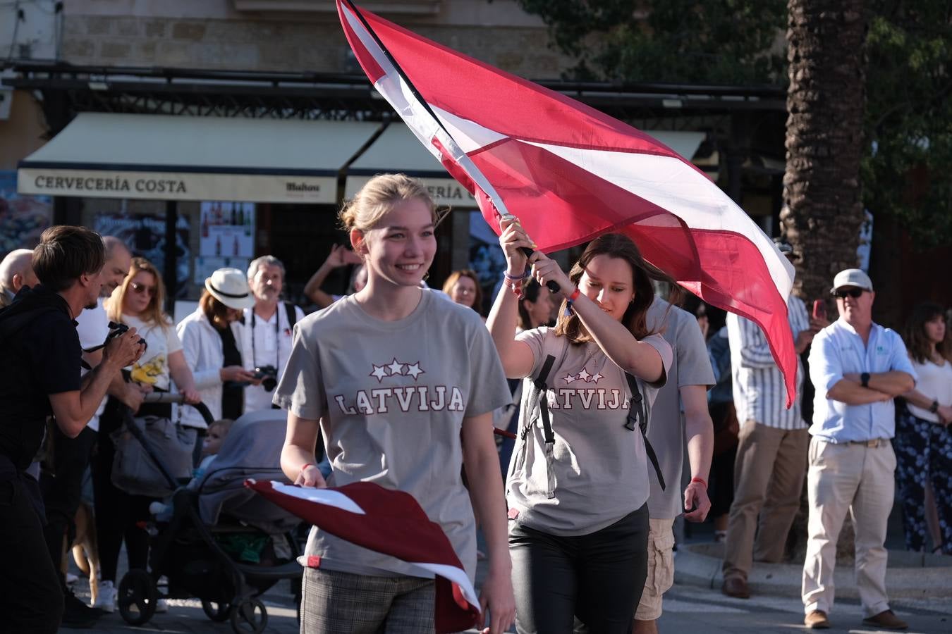 Fotos: Desfile de banderas del Campeonato de Europa de ILCA 4