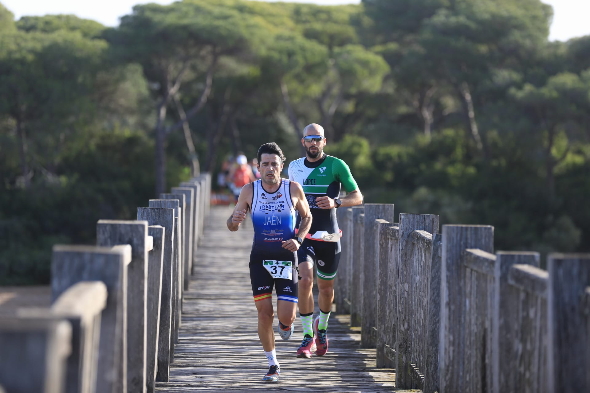 Fotos: Más de 120 duatletas en la I Duatlón Cros Villa de Puerto Real