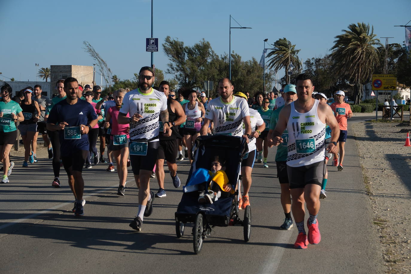 Fotos: Primera edición de la Media Maratón Ciudad de Chiclana