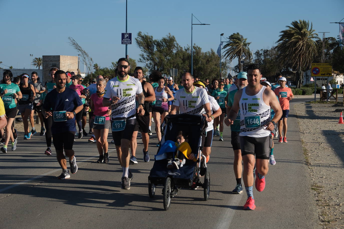 Fotos: Primera edición de la Media Maratón Ciudad de Chiclana