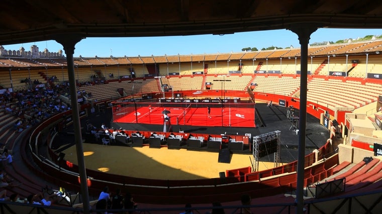 La competición se celebra en la Plaza de Toros El Pino, en Sanlúcar de Barrameda.