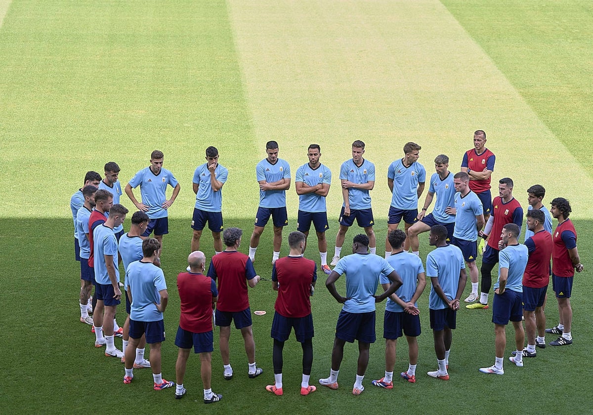 Último entrenamiento de España antes de la final