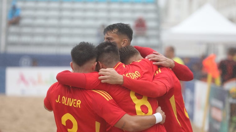 España goleó a Bélgica en Cádiz.