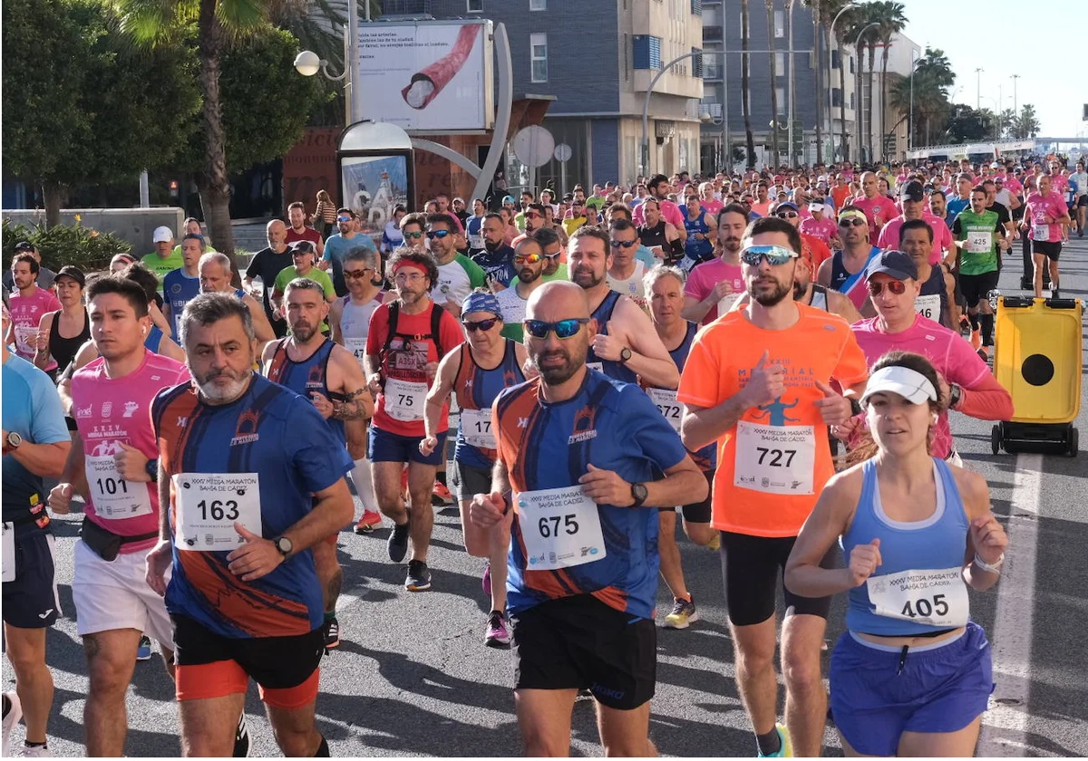 Imagen de la última Media Maratón Bahía de Cádiz