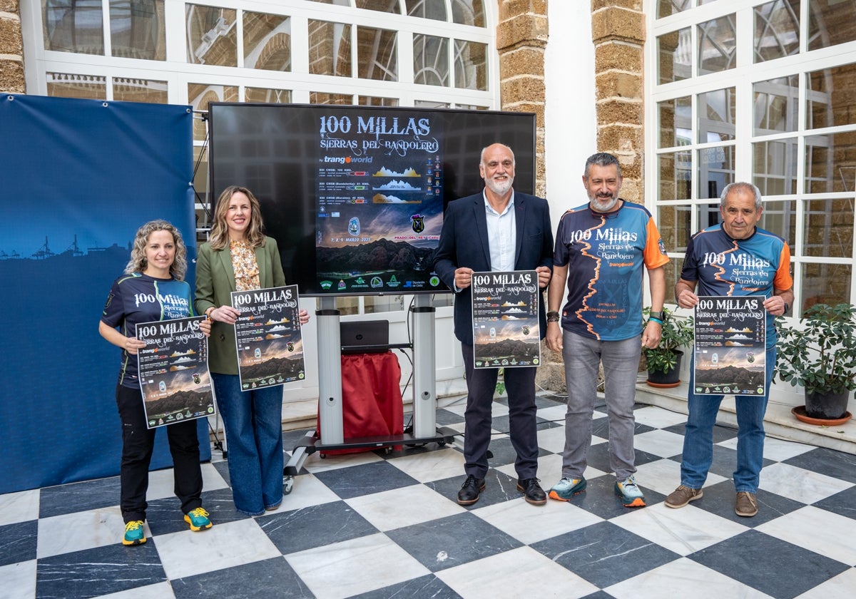 El Palacio Provincial acogió la presentación del evento.