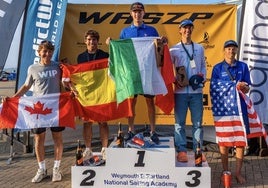 Cádiz se deja notar en el Mundial de WASZP