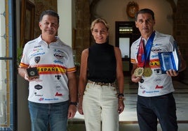 Sherrypol muestra en Diputación las seis medallas logradas en los Juegos Mundiales de Policías y Bomberos