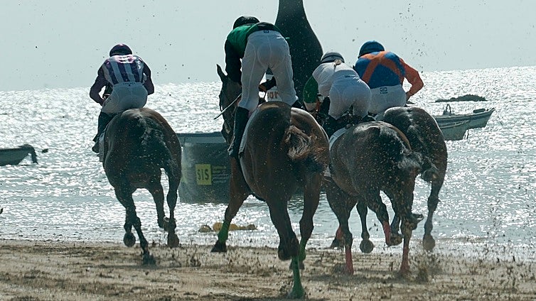 Guía de las carreras de caballos de Sanlúcar 2025: fechas, horarios y programación completa