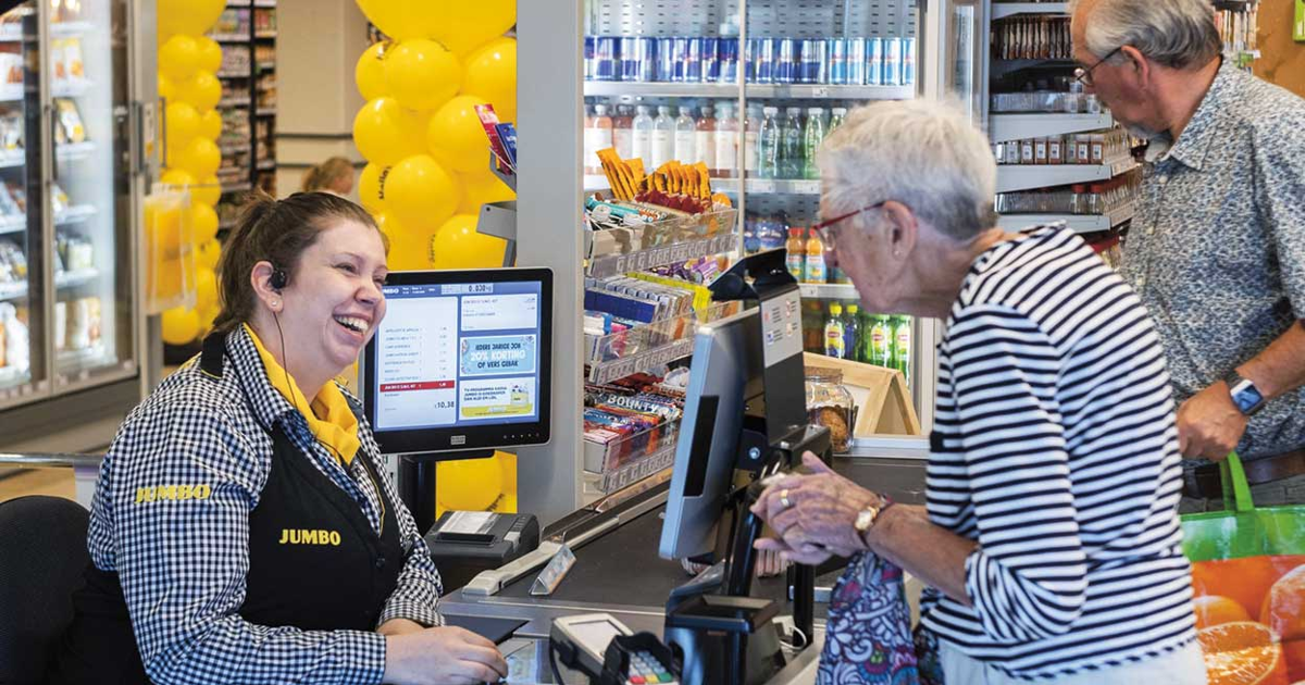 Jumbo: De charla en la caja de los supermercados para paliar la