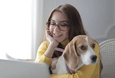 Ley de Bienestar Animal: ¿Te pueden rescindir el contrato de tu casa en alquiler por tener una mascota?