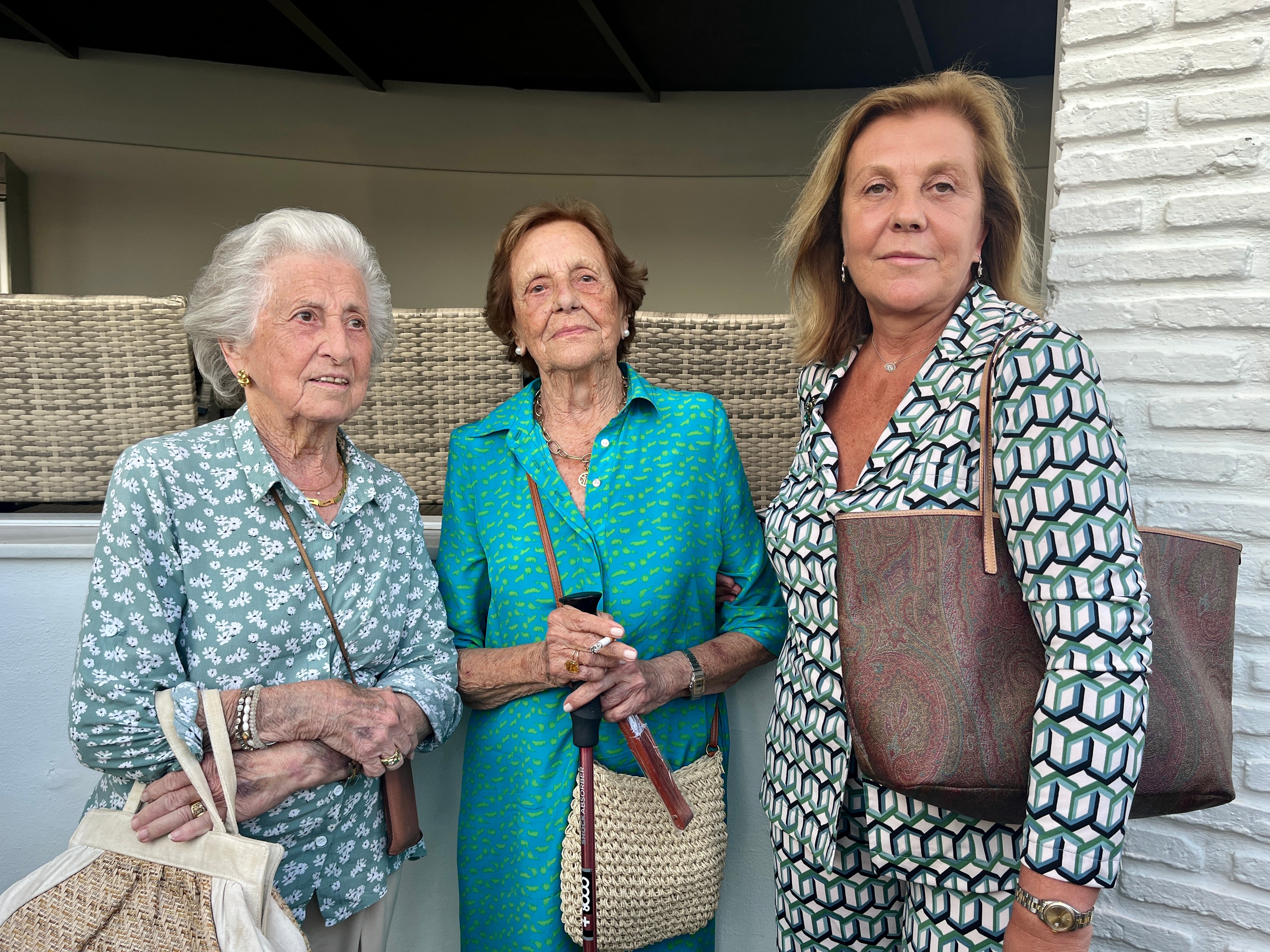 Anita Osborne Domecq, María José Pemán Domecq y Blanca Pemán Díez.