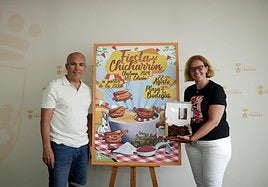 La plaza de Las Bodegas de Chiclana acoge la VII Fiesta del Chicharrón