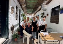 Carlos Herrera en el Bar Finlandia de la Línea de la Concepción, Cádiz