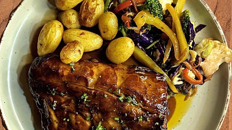 Costilla de cerdo con salsa BBQ Jack Daniels del restaurante Antípoda