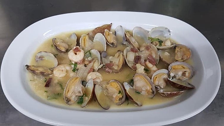 Almejas a la marinera en Venta La Higuera